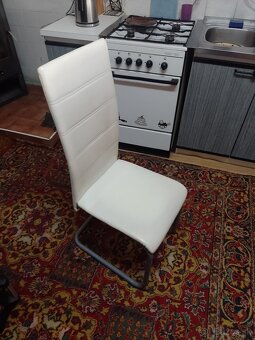 Predám stolicky 4 kus - 2