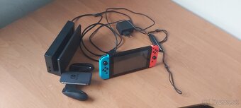 Predávam Nintendo Switch V1 - 2