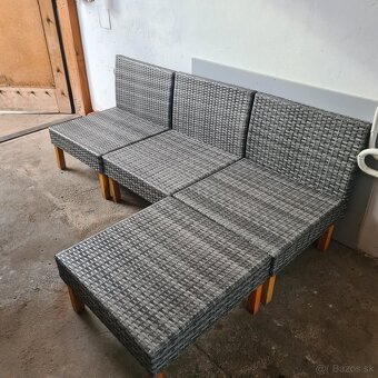 Zahradne sedenie - 2