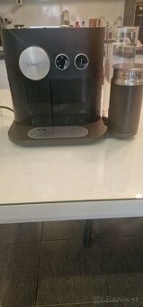 Kávovar Nespresso - 2