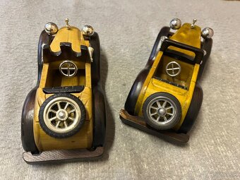 Predam drevene modely. - 2