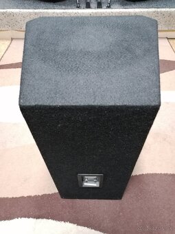 Behringer Eurolive VS1520 - pasívny reprobox - 2