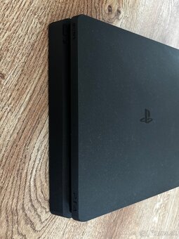 PS4 Slim 1TB - 2
