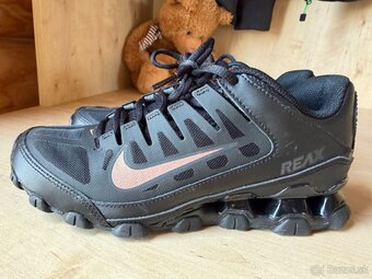 Nike Reax 8 veľkosť 37,5 - 2