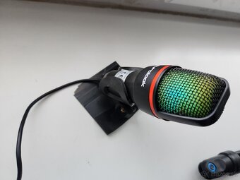 USB Mikrofón s LED svetlom. - 2