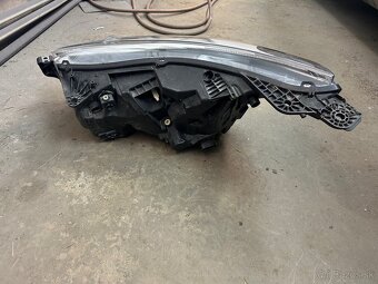 Pravé predné full led svetlo ford s max mk4 - 2