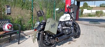 Yamaha XV950 - 2