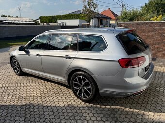 Volkswagen Passat Variant 2.0 TDI Elegance 84.500 KM - 2