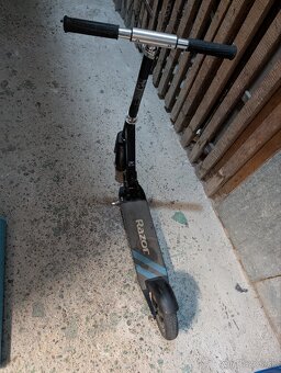 Skladacia kolobežka Razor A5 Air - 2