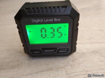 Digitálny uhlomer, podsvieteny s magnetom - 2