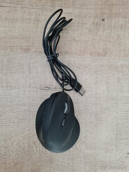 Predám ergonomickú myš - 2
