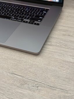 Macbook Pro 16 2019 i9 16/1Tb - 2