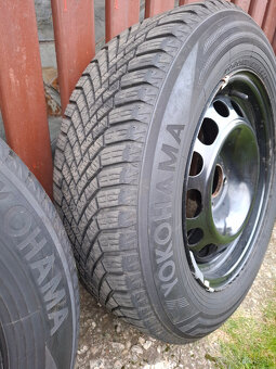 Predám zimné pneumatiky Yokohama 195/65 R15 91T s diskamik - 2