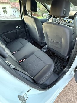 Renault clio III hatchback - 2
