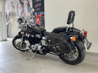 Honda VT 750 DC Black Widow - 2