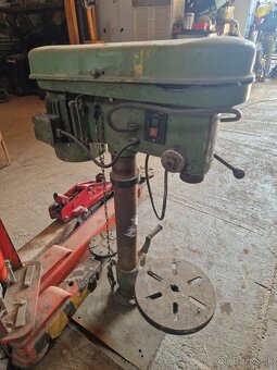 predam stojanovu vrtacku na 380 voltov - 2