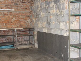 Veľká garaž na západe - 2