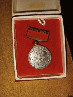 Predám odznaky ssr - 2