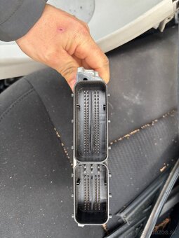 Riadiaca jednotka BMW e90 320d - 2