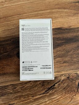I Phone 15 blue - 2