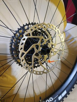 Set kolies boost DT Swiss H1900 hybrid 27.5" 30 mm - 2