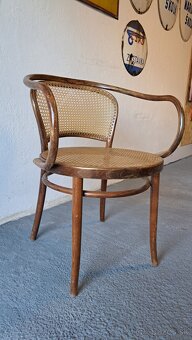 Stolicka, kreslo Thonet? - 2