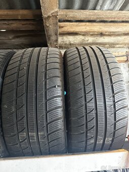 235/45 R18 98V - 2