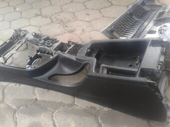 F31 diely interieru BMW 3er 2014rok F30 F32 F33 F36 - 2