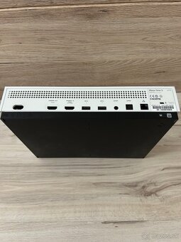 Xbox One S 500 GB + 2 ovládače - 2