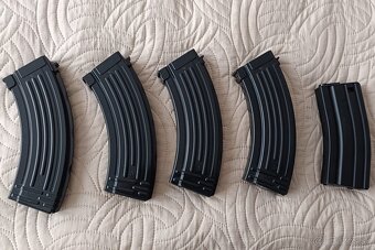 AS zasobniky AK47/M16 - 2