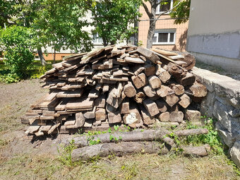 Darujem stavebné drevo - 2