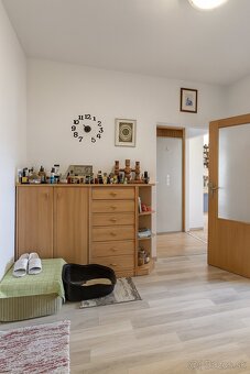 Na predaj 3-izbový byt Handlová / Okružná - 2