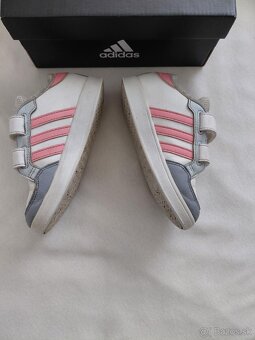 Botasky Adidas veľkosť 26 a 29 - 2