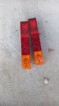 Zadne stop lampy - 2