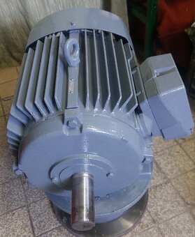 Motor 3kW 715ot/min - 2