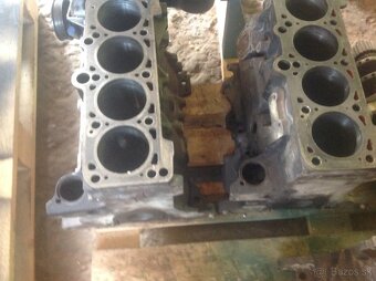 Blok motora kluka - 2