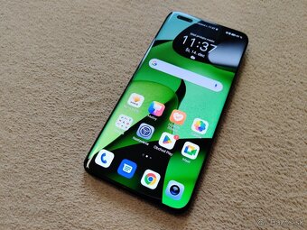 Honor Magic 5 Pro. 12gb+7gb/512gb. Čierna metalíza. - 2
