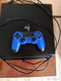 Playstation 4 pro - 2