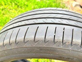 Bridgestone 235/55 r19 - 2