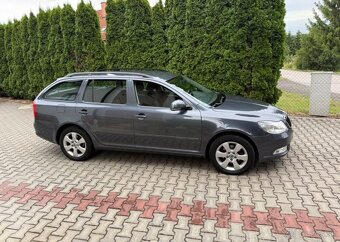 Škoda Octavia 1,6TDi Comfort pravidel.servis nafta manuál - 2