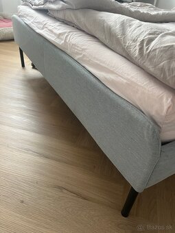 Postel IKEA s matracom a roštami - 2