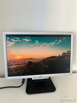 Acer monitor - 2