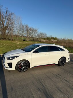 Kia Proceed 1.6 T-GDi GT A/T 150 kW 2021 - 2
