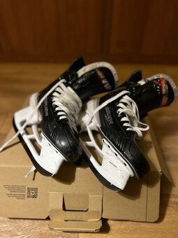 Predám Korčule Bauer Vapor FLY40 - 2