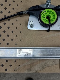Mechanizmus sťahovania okna Alfa Romeo Giulieta - 2
