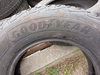 205/75r16C Goodyear ultra grip Cargo - 2