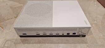 Predám Xbox one 500 GB - 2