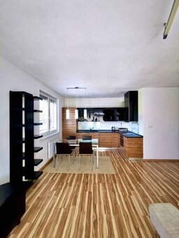 ASSENZIO – PRENAJOM – 2 IZBOVÝ BYT – KADNAROVA – RAČA - 2