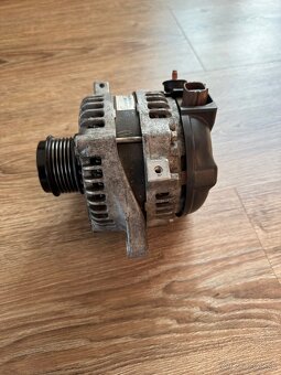 Alternátor Toyota Auris, repasovaný - 2