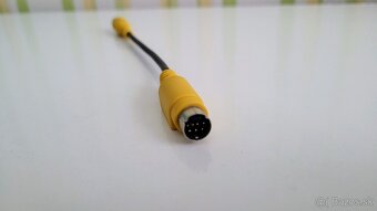 Kábel 8-pin. S-video RCA adaptér - 2